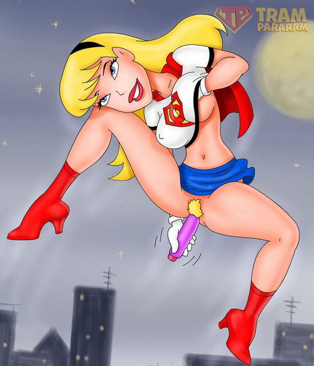 Supergirl Naked 10